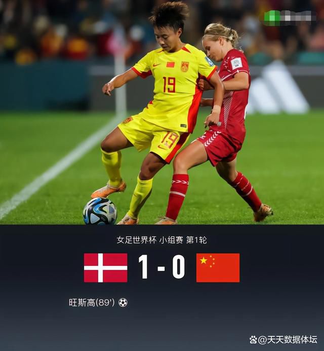 除了理查德和玛格丽特的主线，影片在时空长河中聚焦不同时代下多组百年家庭的众生相。