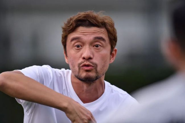 据立项备案的梗概介绍，虚拟现实影片版《长安三万里》将以“进京赶考的书生”身份穿越至一幕幕电影中的经典场景，深度参与剧情的发展，与诗人们共同开启跨越时空的冒险。