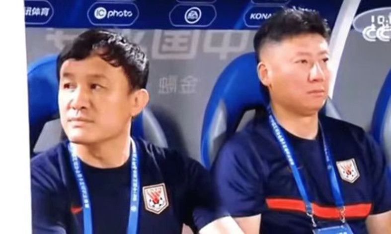 导演亓梅晓参加映后观众交流活动。