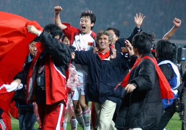 龚俊本人也转发微博，表示：“以前不曾，未来也绝不会进入！